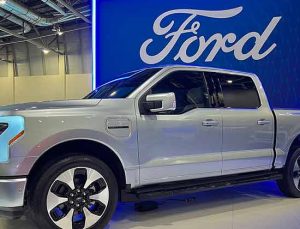 Büyük Üçlü (Ford, General Motors ve Stellantis) Grev ve Tedarik Zinciri Sorunları