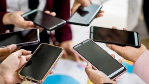 Yurt Dışından Getirilen Telefonların Kullanım Süresi 180 Güne Uzatıldı